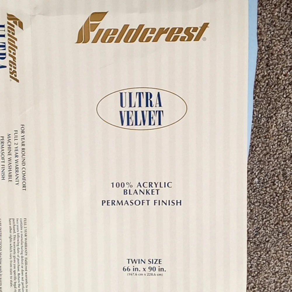 Vintage Fieldcrest Ultra Velvet Blue Twin Blanket NIB